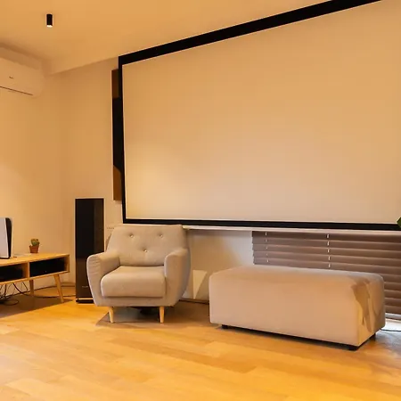 Loft With A Terrace In The Heart Of Saska Kepa