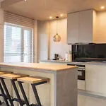 Loft With A Terrace In The Heart Of Saska Kepa Apartmán