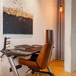 Apartmán Loft With A Terrace In The Heart Of Saska Kepa *
