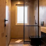 Loft With A Terrace In The Heart Of Saska Kepa Apartmán