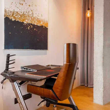 公寓 Loft With A Terrace In The Heart Of Saska Kepa *